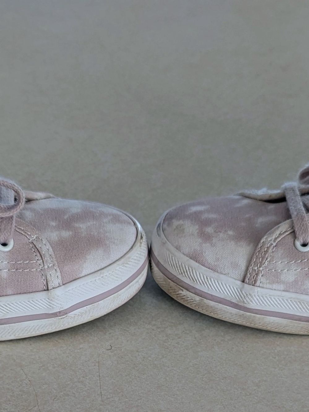 Keds Canvas Sneakers in Mauve/White
